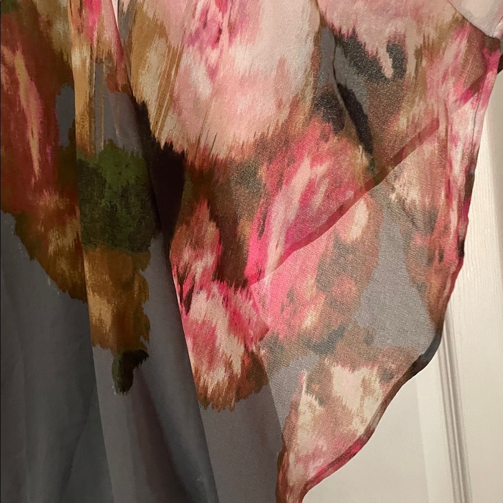 Lane Bryant Floral Chiffon Blouse with Batwing Sleeves size 3x 22/24 🌹 beige bin - Picture 3 of 3